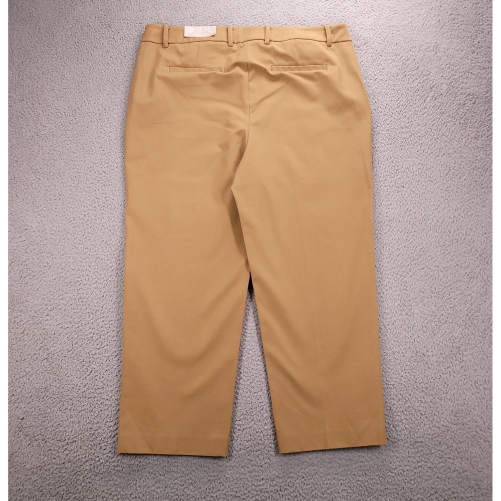 CHICOS Pants Size XL/16 (3) Tan Straight Leg Capri Crop Twill Stretch NEW - Picture 3 of 13